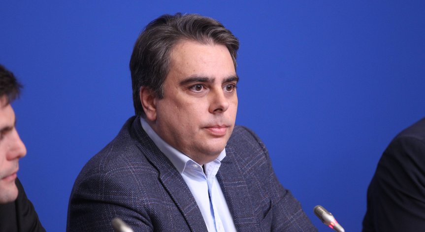 Асен Василев: Около 2,5 млрд. лв. са дадени за прикрито строителство
