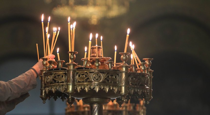 Светата мъченица Ермония е подложена на жестоки изтезания.