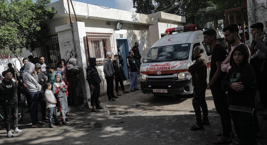 Израел пое контрола над болницата 