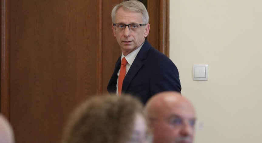 Денков: България праща смесени сигнали към ЕС и НАТО