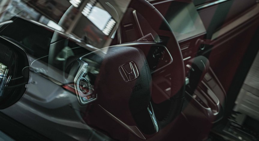 Нов автомобил на Honda се топи от слънцето