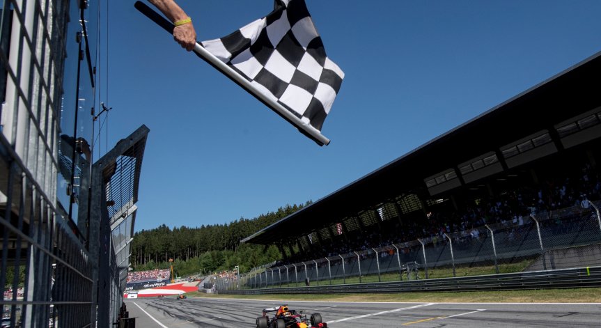 Колко изкарват Топ 3 пилотите във Формула 1?