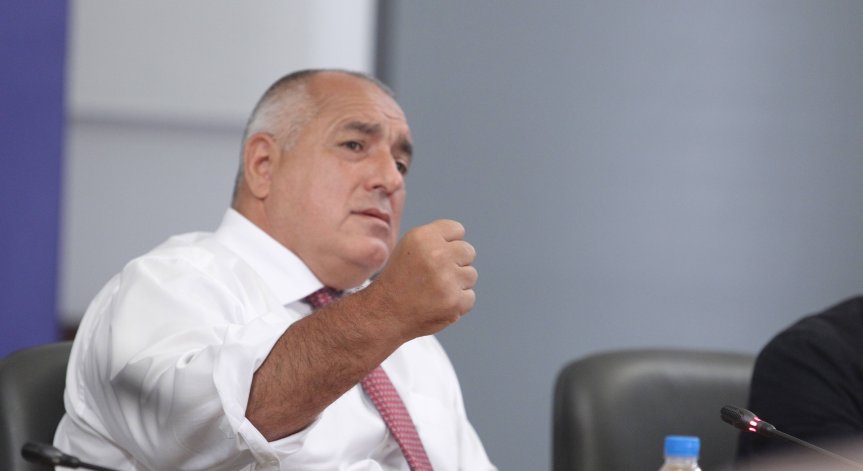 Борисов: Акции с дъх на алкохол, на Радев четниците са подли хора
