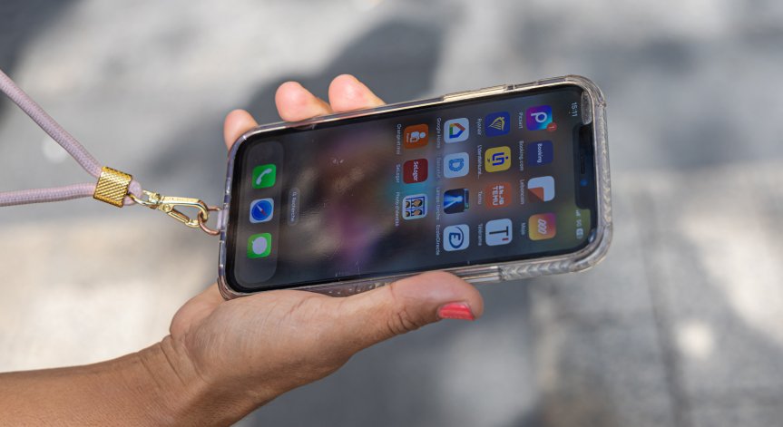 ЕС глобява Apple с 500 млн. евро, компанията пpeмaxвa основна функция от устройствата