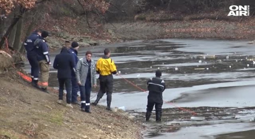 Откриха тялото на момчето, потънало в язовир край село Марково