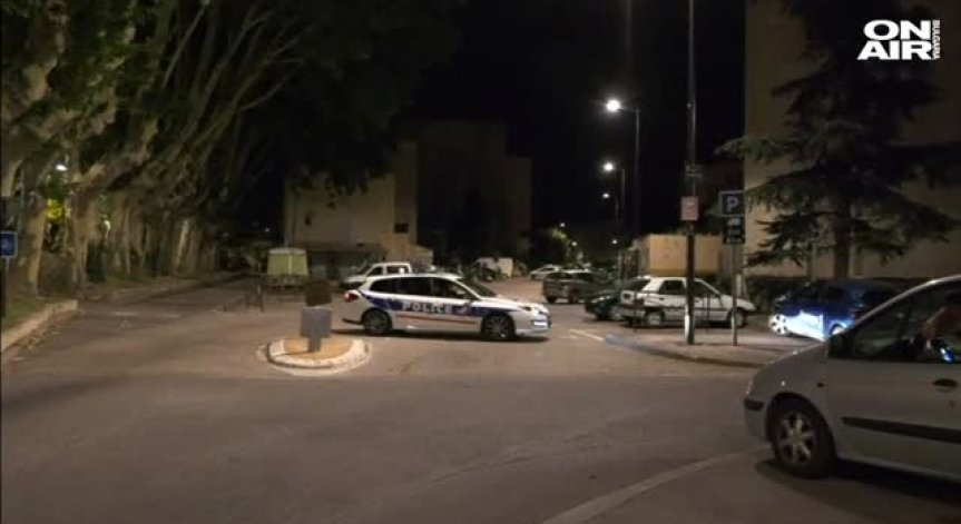 Маскирани стреляха по мюсюлмани пред джамия във Франция