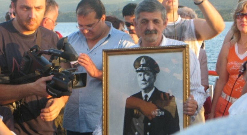 „Призраците на Тито“ е късният филм в програмата на България он ер на 22 ноември