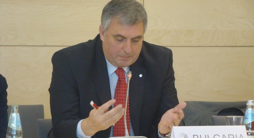 ЕК да отчита националните особености при препоръките за минималната заплата