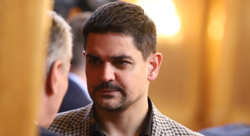 Напуска ли ПП-ДБ? Радостин Василев: Съд и затвор за Бойко Борисов и грабителите