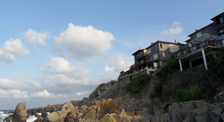 В Созопол протестират в защита на местността Алепу