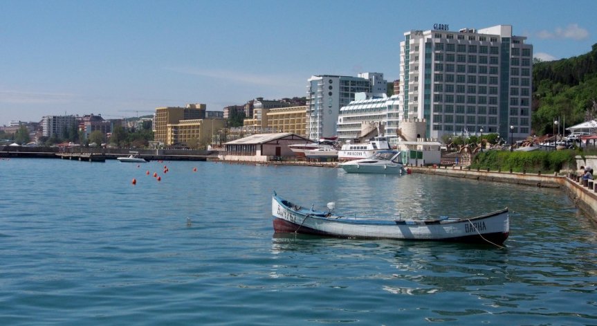 Коронакризата лишава българския туризъм oт около 800 млн. евро