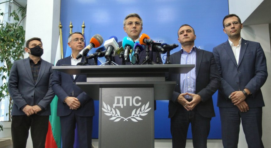 ДПС решава дали ще подкрепи проектокабинета, предложен от проф. Габровски