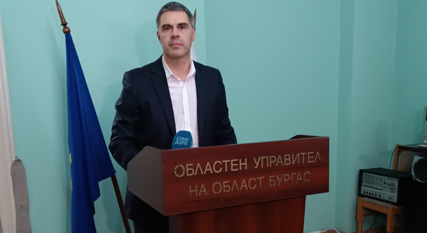 Областният управител сезира прокуратурата за падналата алея, свързваща кв. 