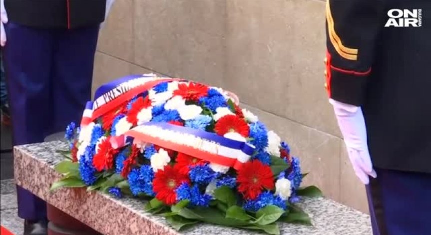 Франция отбелязва две години от атентатите в Париж