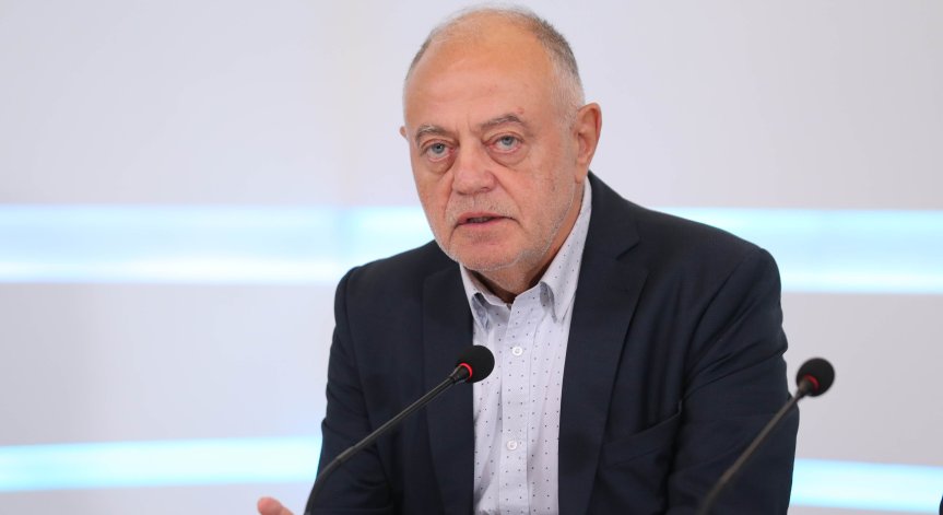 Атанасов настоява ръководството на ДАНС да подаде оставка.
