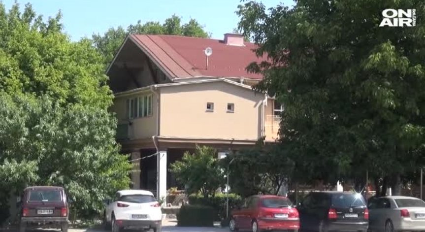 Пловдивски университет се рекламира с награди за първокурсници
