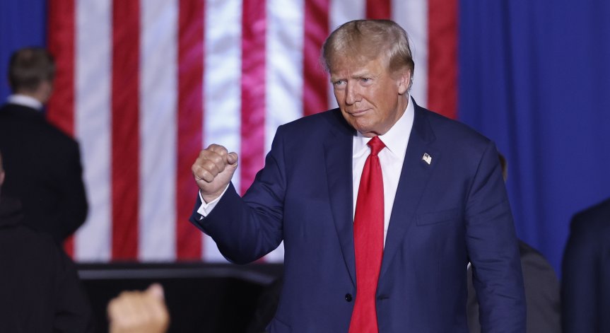 Мъск връща профила на Тръмп в Twitter: Глас народен - глас Божи!