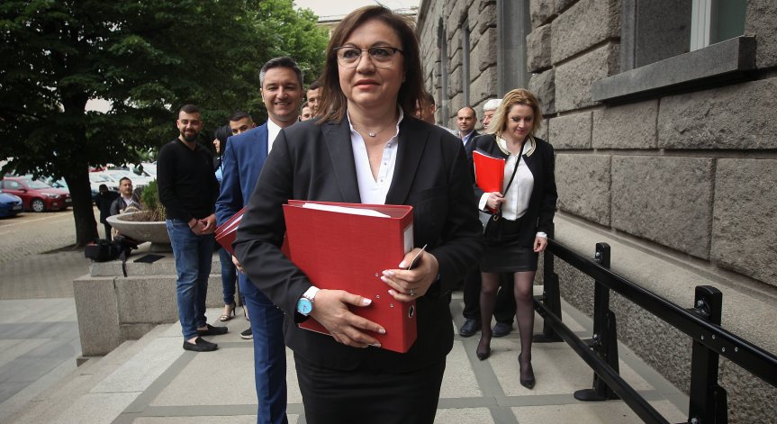 Нинова: 2 млн. живеят под прага на бедност, законите се газят всеки ден