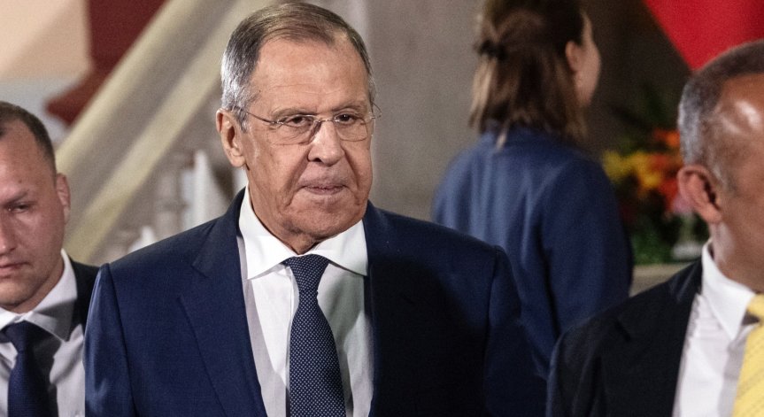 Лавров обвини САЩ в груба злоупотреба при издаването на визи за руснаци