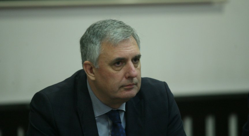 Калфин: Българският отговор на кризата е скромен