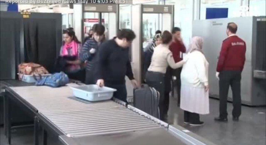 ЕС настоява за преговори със САЩ относно забраната за лаптопи и таблети на борда на самолетите