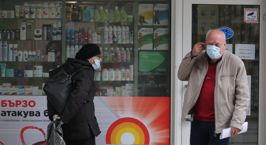 Носенето на маска или друго предпазно средство - задължително до 13 май