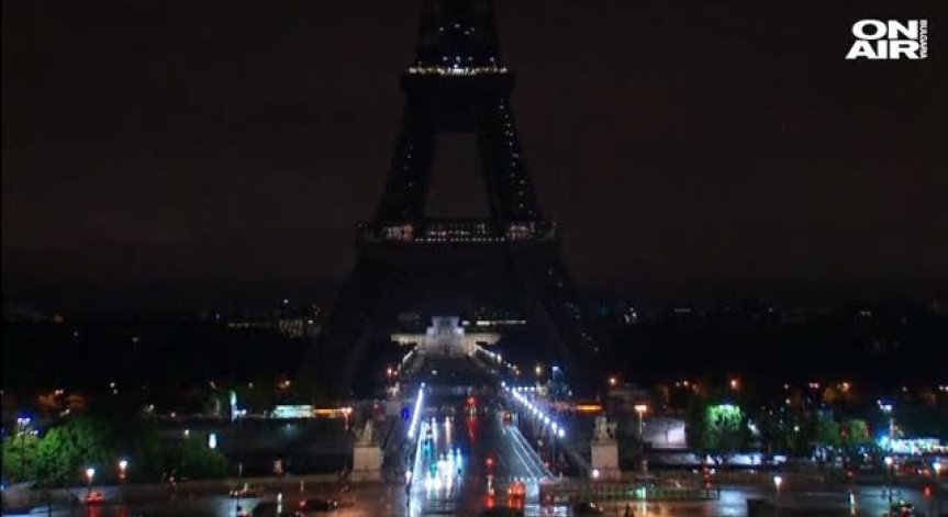 Айфеловата кула потъна в мрак в знак на съпричастност