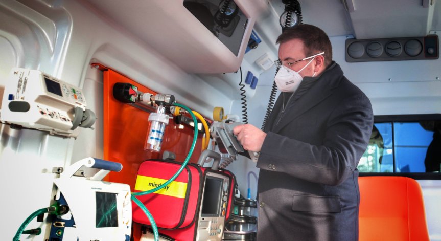 Обмислят дали да включат антигенните тестове в статистиката