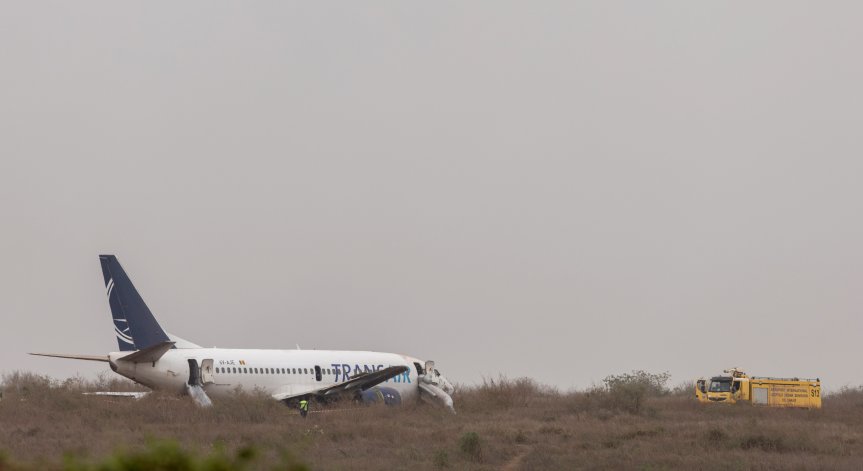 Пореден инцидент с Boeing - самолет катастрофира в Сенегал, ранени са 11 души