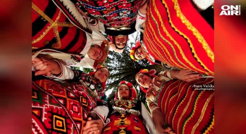 Как народната носия променя хората