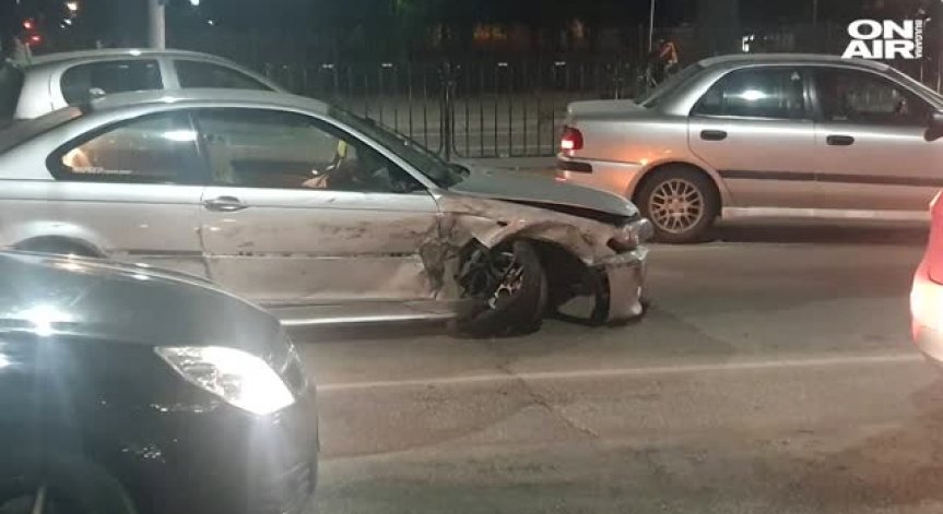 Дрогиран шофьор предизвика зрелищна катастрофа в Пловдив