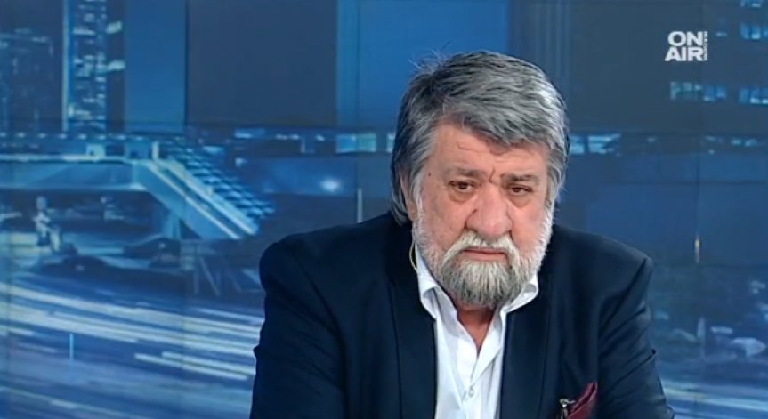 Трябва да има баланс между вътрешната и външната политика на България, смята Вежди Рашидов