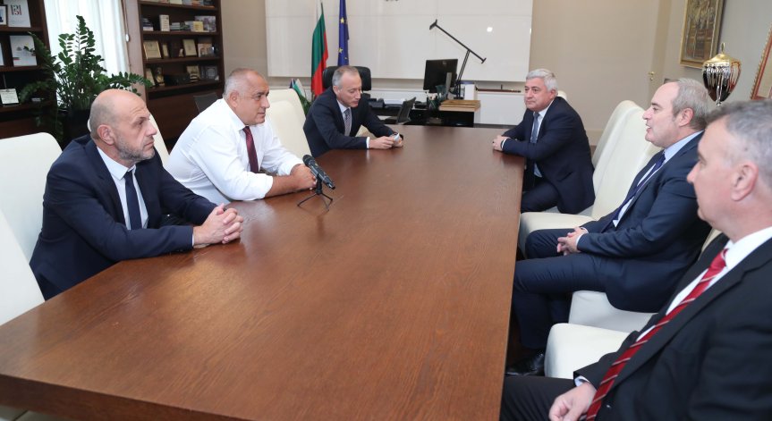 Отпускат 50 млн. лв. за заплати на университетските преподаватели