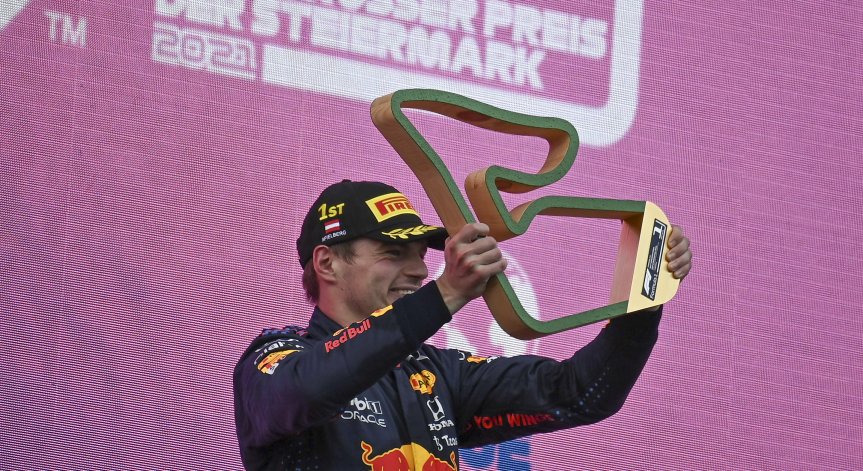 Макс Верстапен триумфира на Гран При на Щирия в Австрия 
