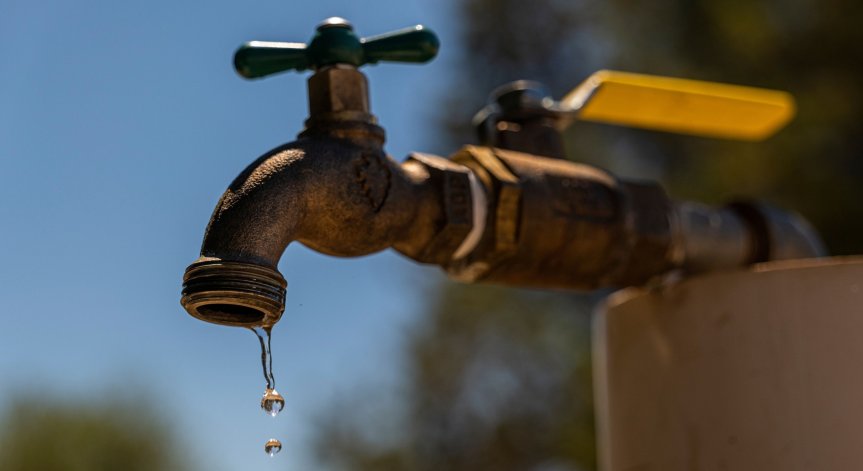 Прокуратурата протестира решението на КЕВР за поскъпването на водата в Бургаско