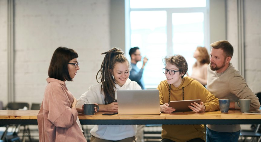 Много мили зодии, с които е лесно да общувате.