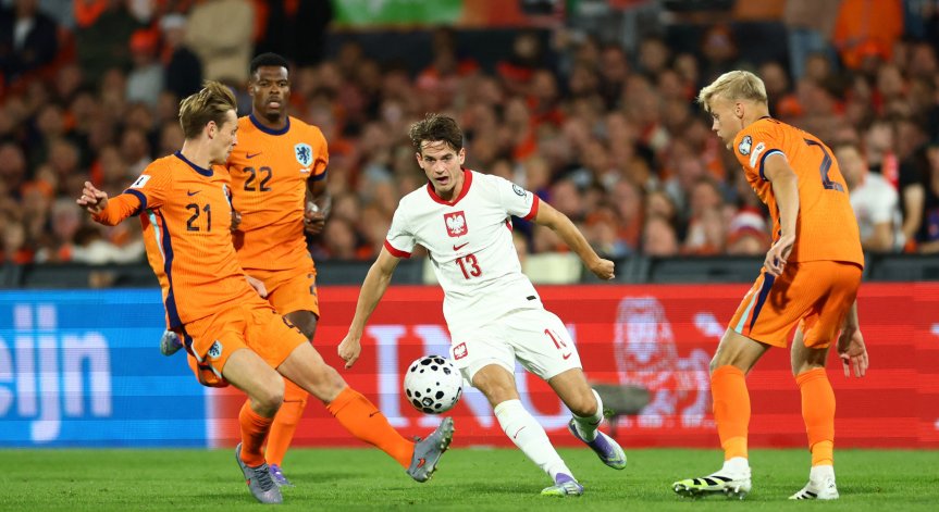 През второто полувреме домакините продължиха да доминират.