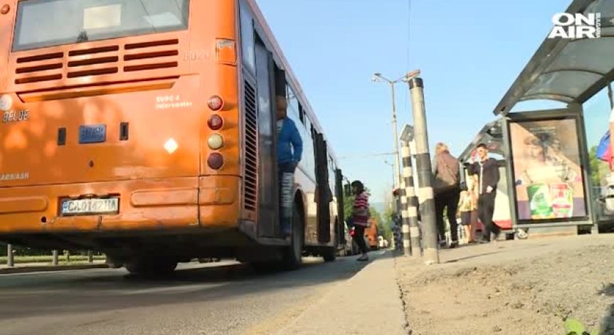 Договор с частна транспортна фирма скара столичните общинари