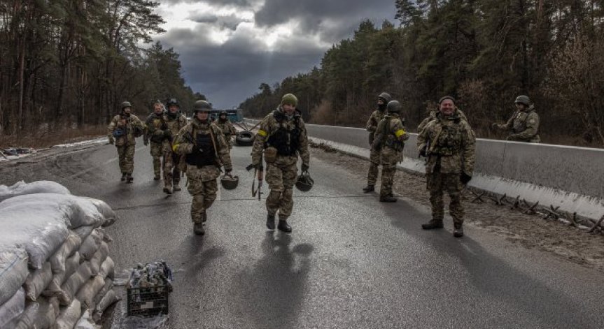 Великобритания: Русия използва десантчици като части за бързо реагиране