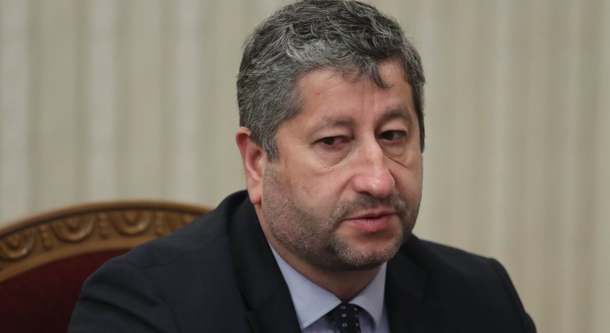 ДБ иска консултации преди третия мандат: Той е авариен, а не награда от лотарията