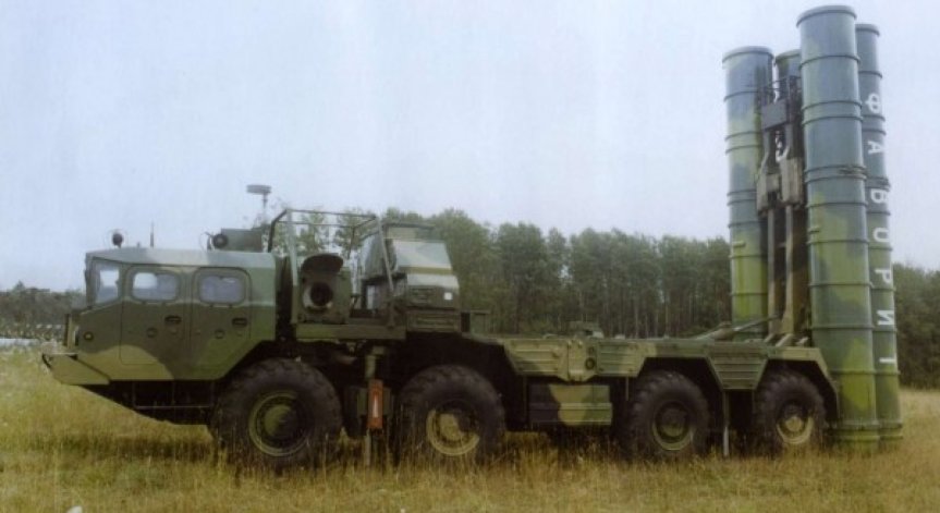 Русия доставя на Сирия противоракетна система С-300