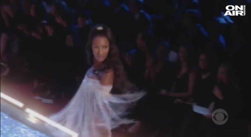 Черната перла Наоми Кембъл навърши 48 години