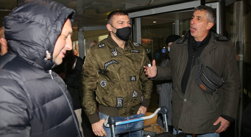 Братя Пулеви са в Танзания, Тервел ще се боксира срещу намибиец