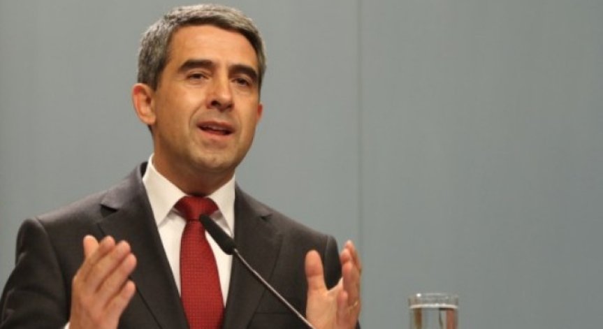 Плевнелиев: Можем да произведем големи количества респиратори