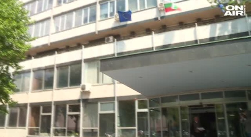 Министър Москов подал сигнала за корупция във Фонда за лечение на деца в чужбина