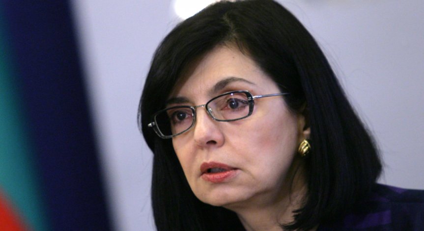 Меглена Кунева: Промените в Конституцията се налагат заради липсата на доверие между политическите партии