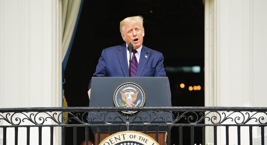 Тръмп ползвал снимка с руска военна техника за предизборна реклама