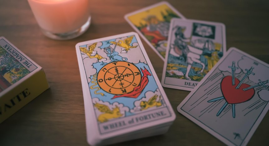 Осмица пентакли е за усърдната работа и плодовете на труда ни.