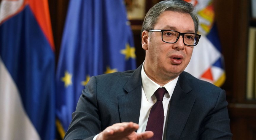 Вучич с призив: Спешното оттегляне на фалшивите кметове и спецчастите е условие за мира в КиМ