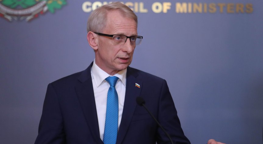 Денков: Не мога да бъда премиер в правителство, което бие хората по улицата